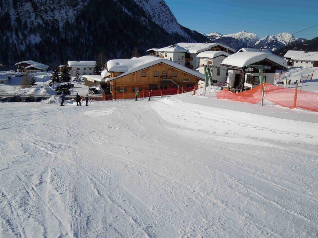 Rimmlhof & Rimmlstube Hotel Berwang Bagian luar foto