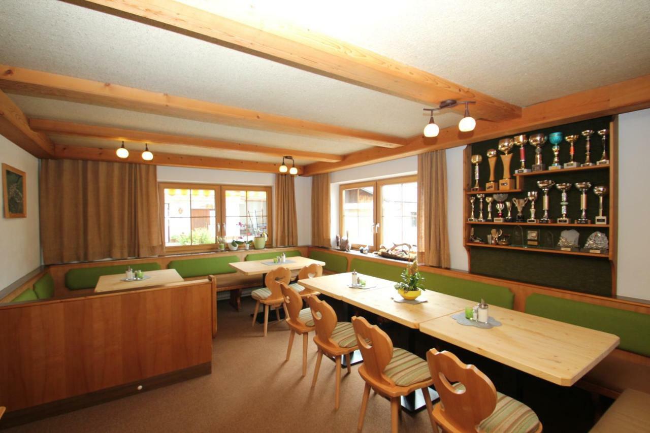 Rimmlhof & Rimmlstube Hotel Berwang Bagian luar foto